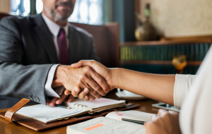 O que faz um advogado empresarial?
